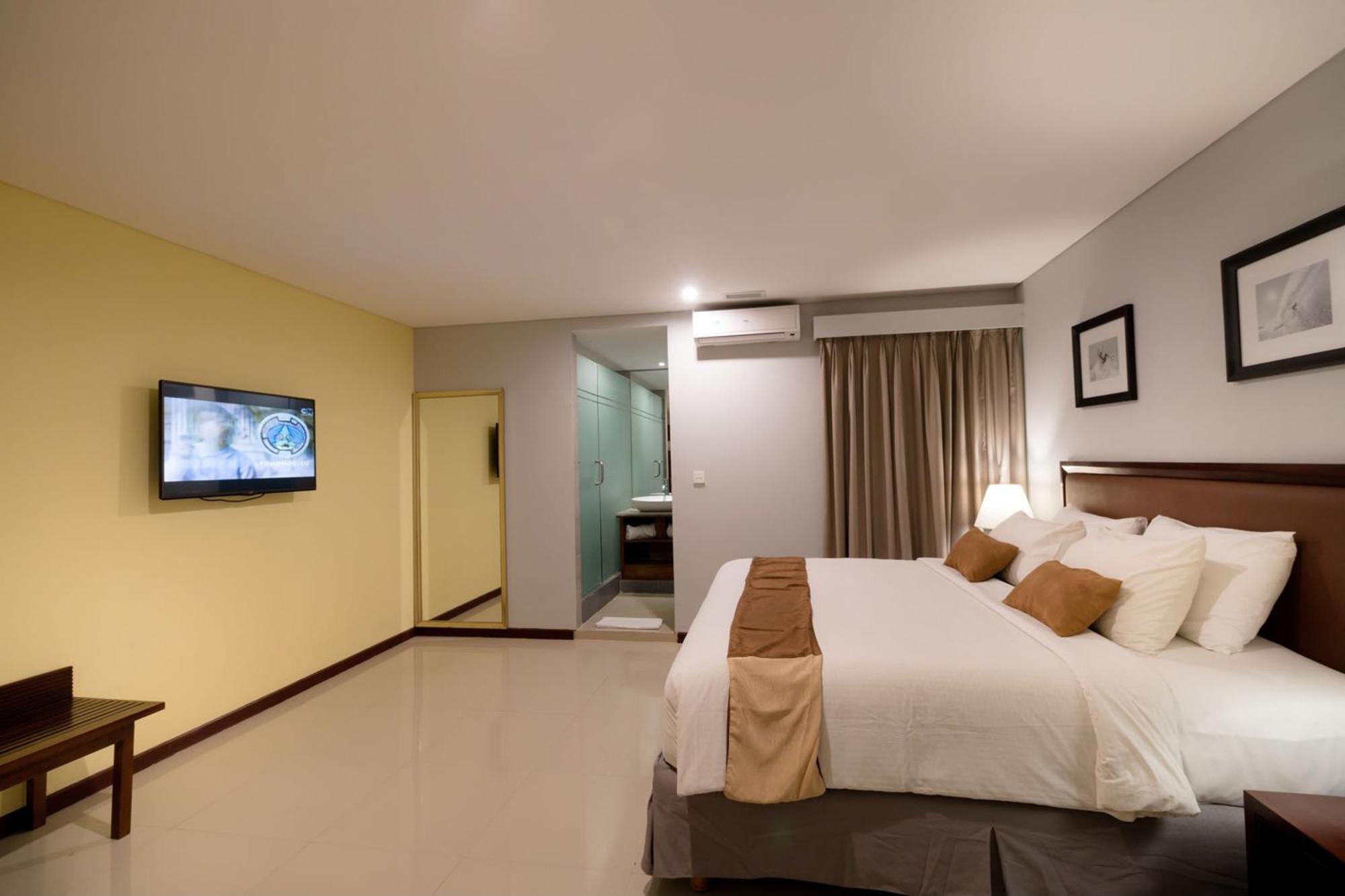 Kutabex Beachfront Hotel Kuta Lombok Quarto foto